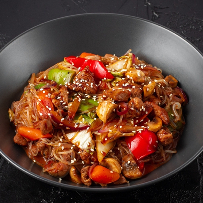 Острая фунчоза с куриным филе
